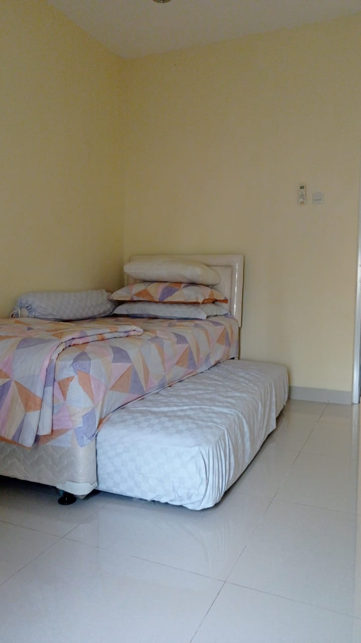 Rumah Disewakan di Cluster Elysium Lippo Cikarang 